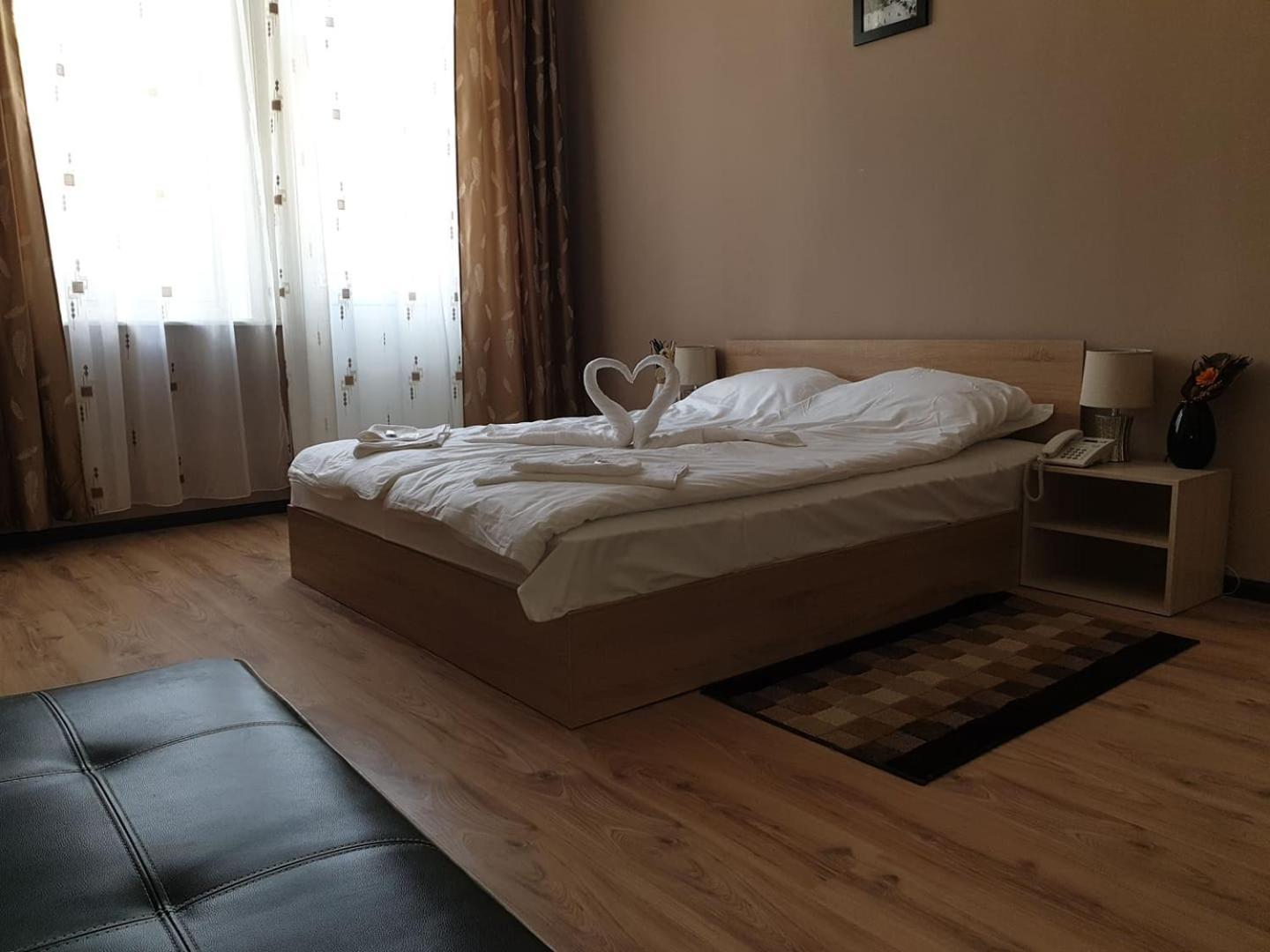 Hotel Валентино Wraca Zewnętrze zdjęcie